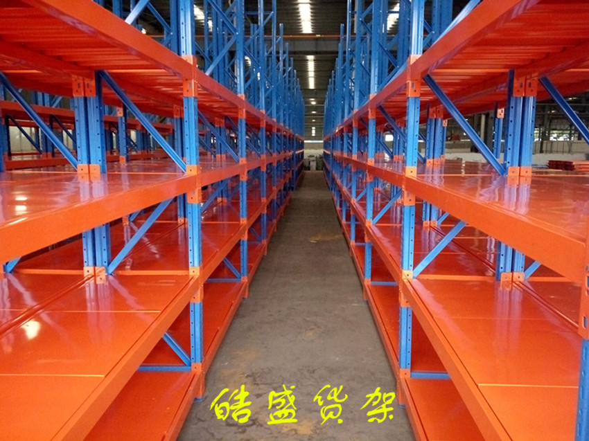 杭州某电商仓库层板货架安装现场